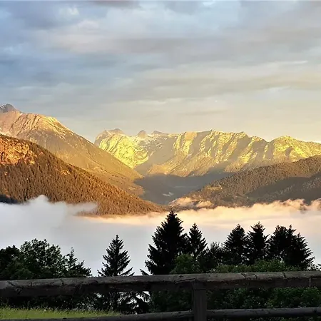 3 Bergpanorama Und Atenberaubende Alpine Almlandschaft Fuer Absolute Nichtraucher